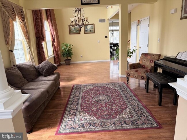 Building Photo - 413 Ruby Rd