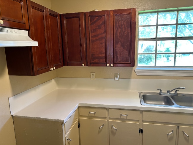 Building Photo - 2203 Fairchild St