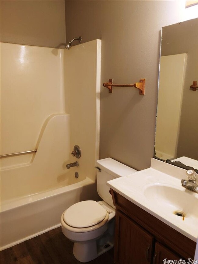 Building Photo - 2405 Washington Ave