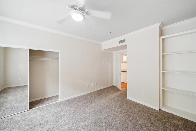 Building Photo - 2111 Welch St
