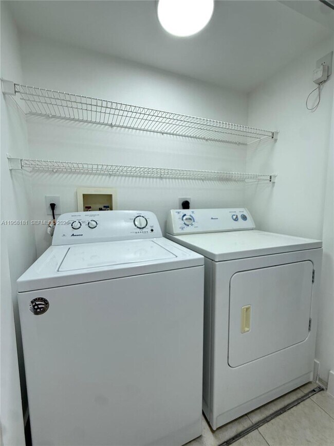 Building Photo - 2103 Renaissance Blvd