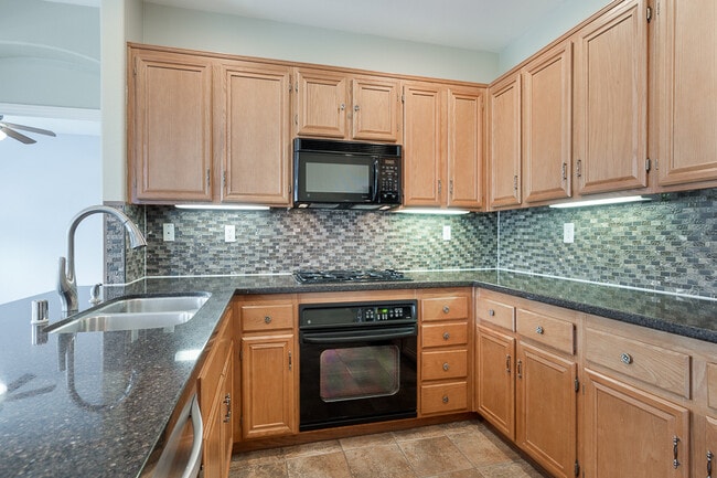 Building Photo - 1425 Caminito Borrego