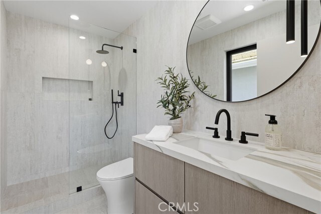Building Photo - 2638 Zorada Dr
