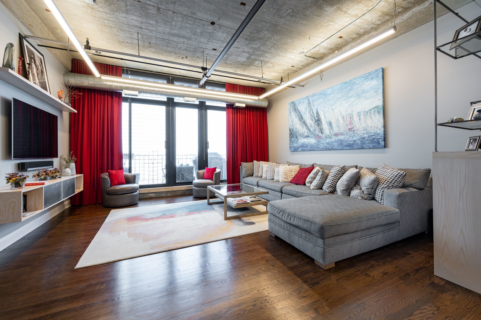 Building Photo - 850 W Adams St