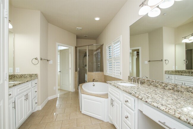 Building Photo - 11722 Spriggs Way