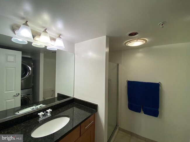 Building Photo - 3401 38th St NW