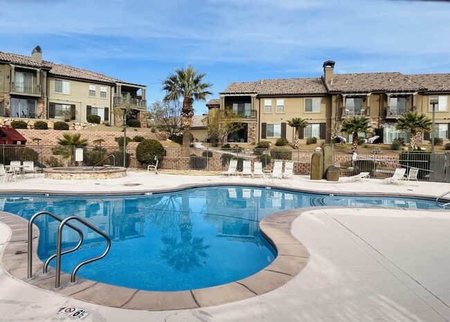 Building Photo - 810 S Dixie Dr
