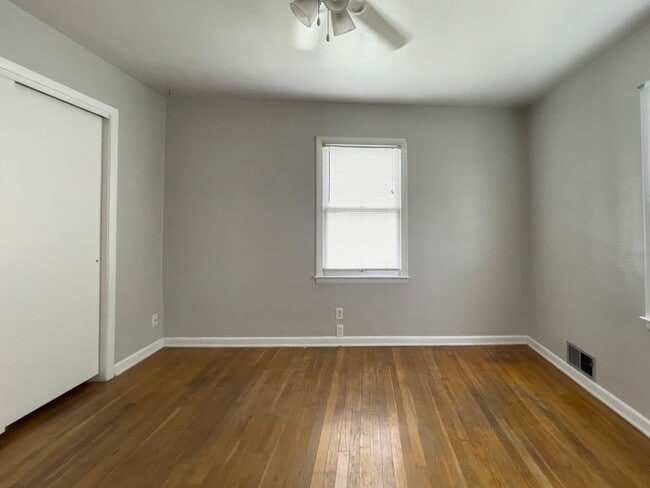 Building Photo - UPDATED FLOORING! 3 Bedroom Home for Rent- Steps from Ball State & The Village!
