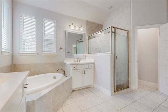 Building Photo - 1101 Putman Dr