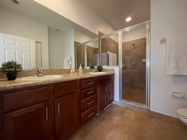 Building Photo - 6010 Woodlands Blvd