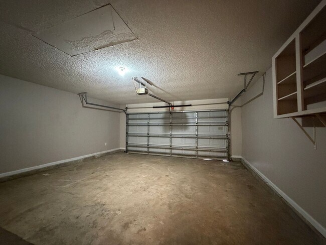 Building Photo - 4339 Hanging Moss Dr