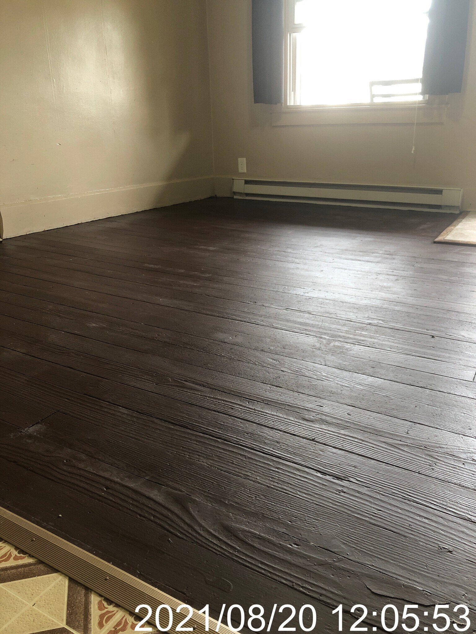 Flooring - 234 W Willow St