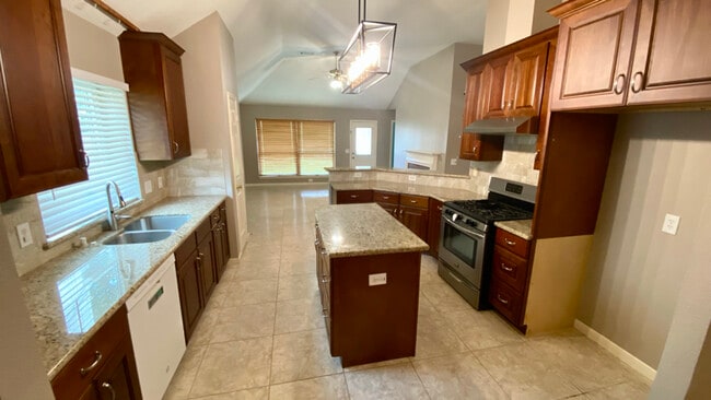Building Photo - 3130 Birchleaf Dr