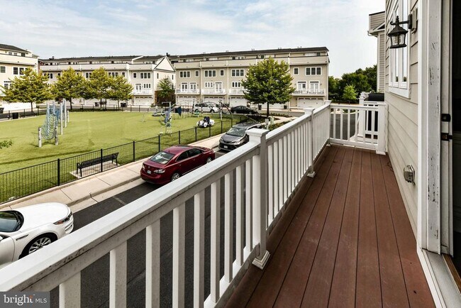 Building Photo - 3160 Yeager Dr