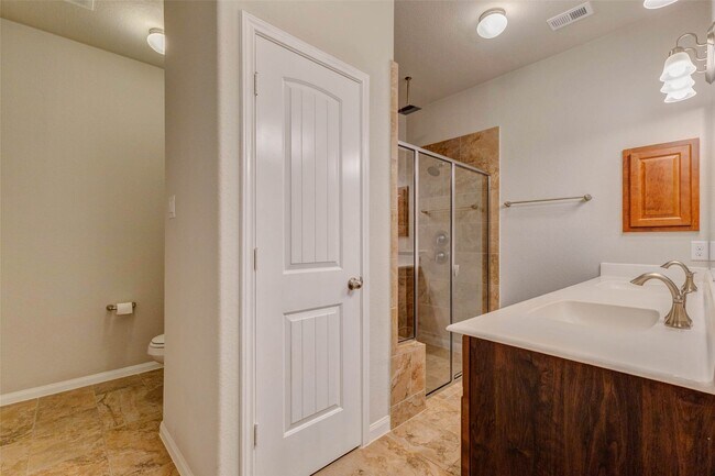 Building Photo - 3811 Springcrest Ln