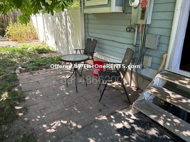 Building Photo - This property offers a NO DEPOSIT option available for qualified renters!