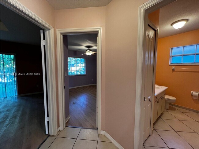 Building Photo - 10139 SW 161st Pl