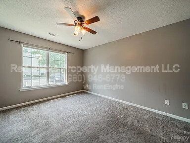 Building Photo - 11649 Boxer Ln