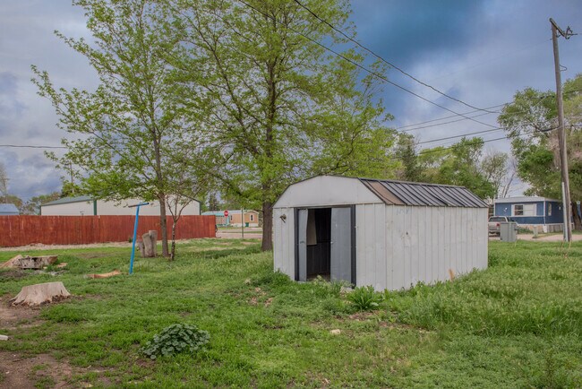 Building Photo - 311 N 10th Ave