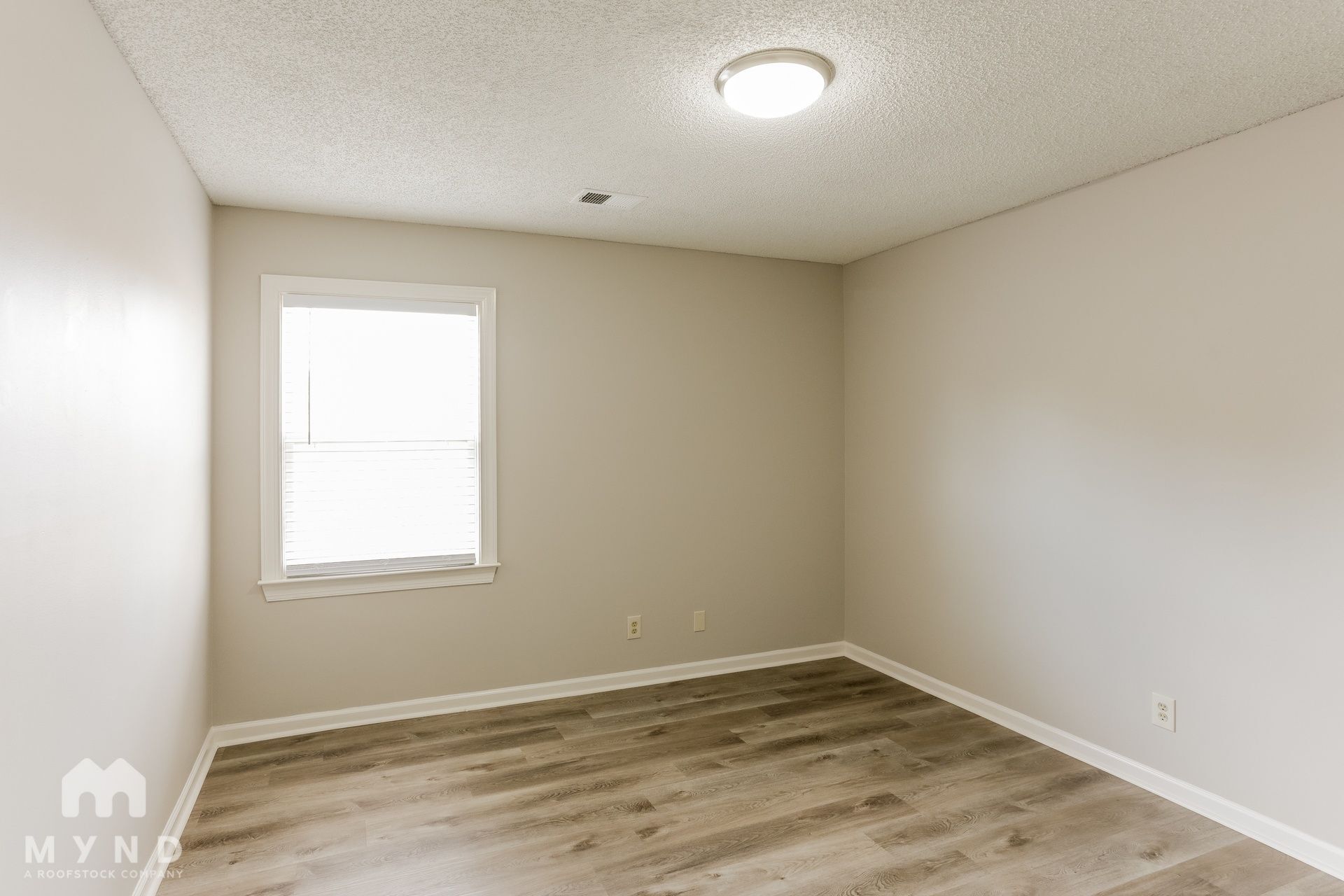 Building Photo - 4429 Richmond Oaks Dr