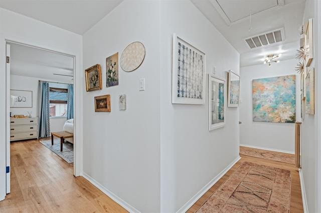 Building Photo - 10642 Mapleridge Dr