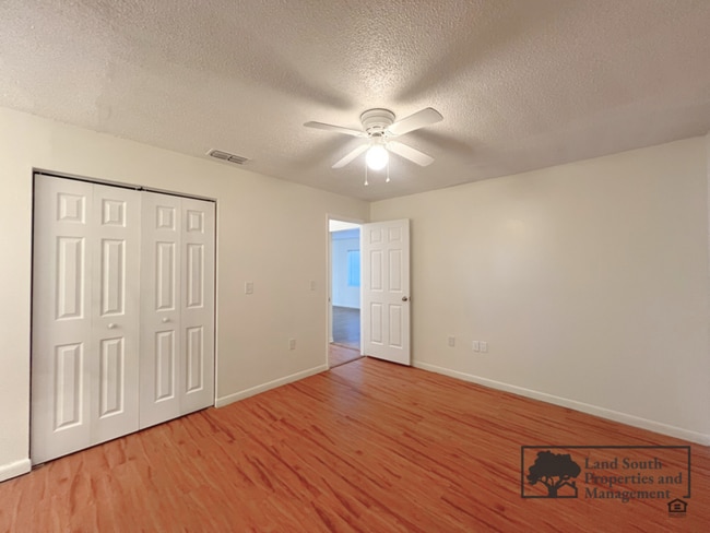 Building Photo - 120 Rosalynn Cir