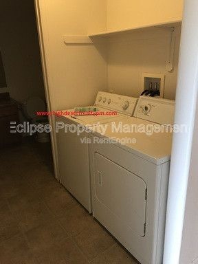 Building Photo - 2470 Theresea Ln