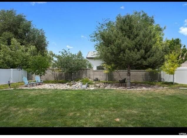 Building Photo - 1262 Creek Ridge Dr S