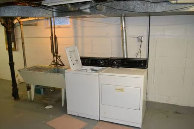 Building Photo - 1973 Tatum St