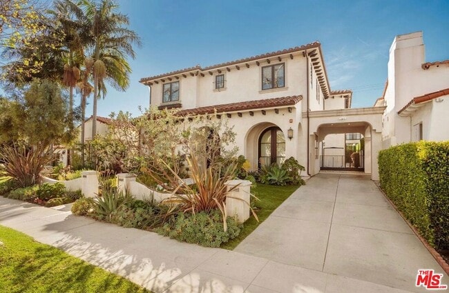 Building Photo - 331 Canon Dr