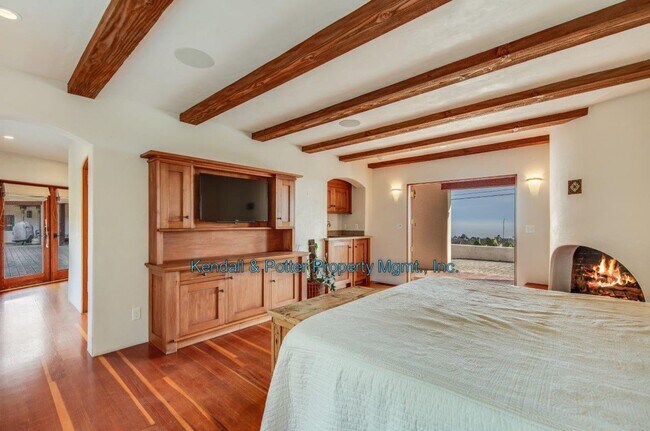 Building Photo - Executive Coastal Living at the Historic P...