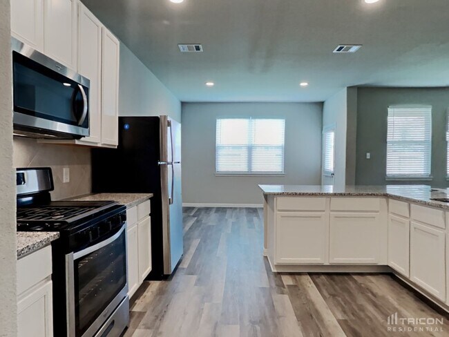 Building Photo - 3465 Wooded Ln