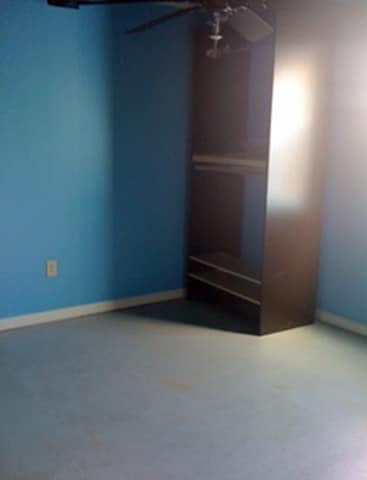 Building Photo - 193 Marlin St