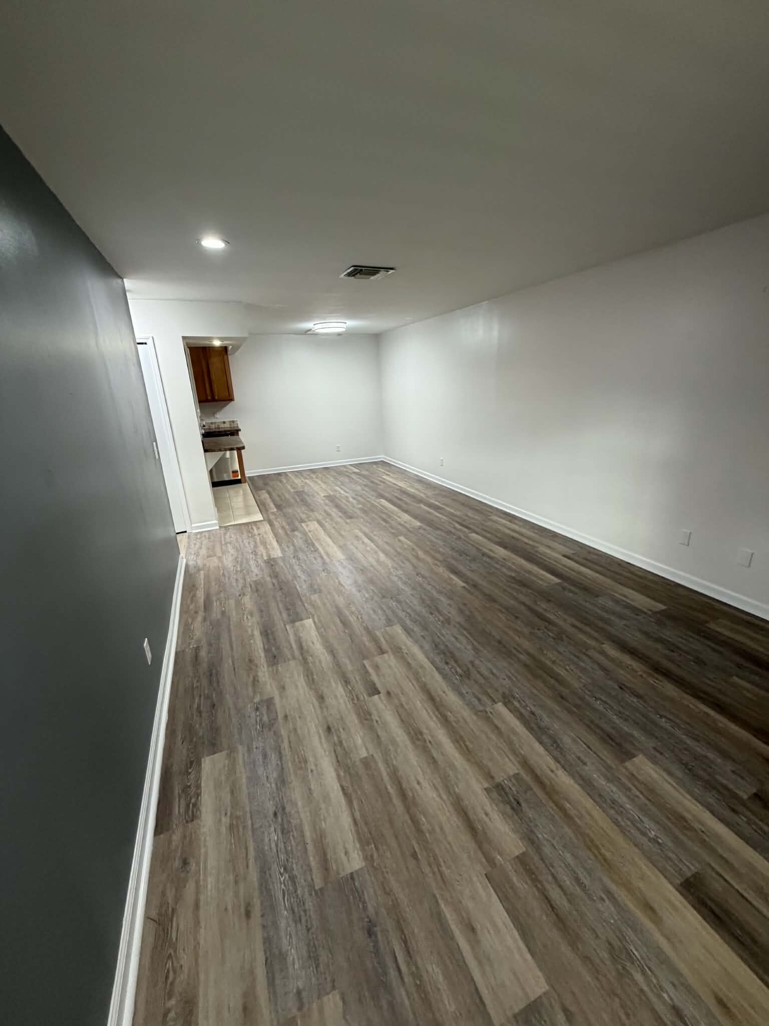 Building Photo - 3094 Plaza Terrace Dr