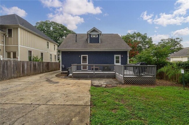 Building Photo - 3405 Fortner St
