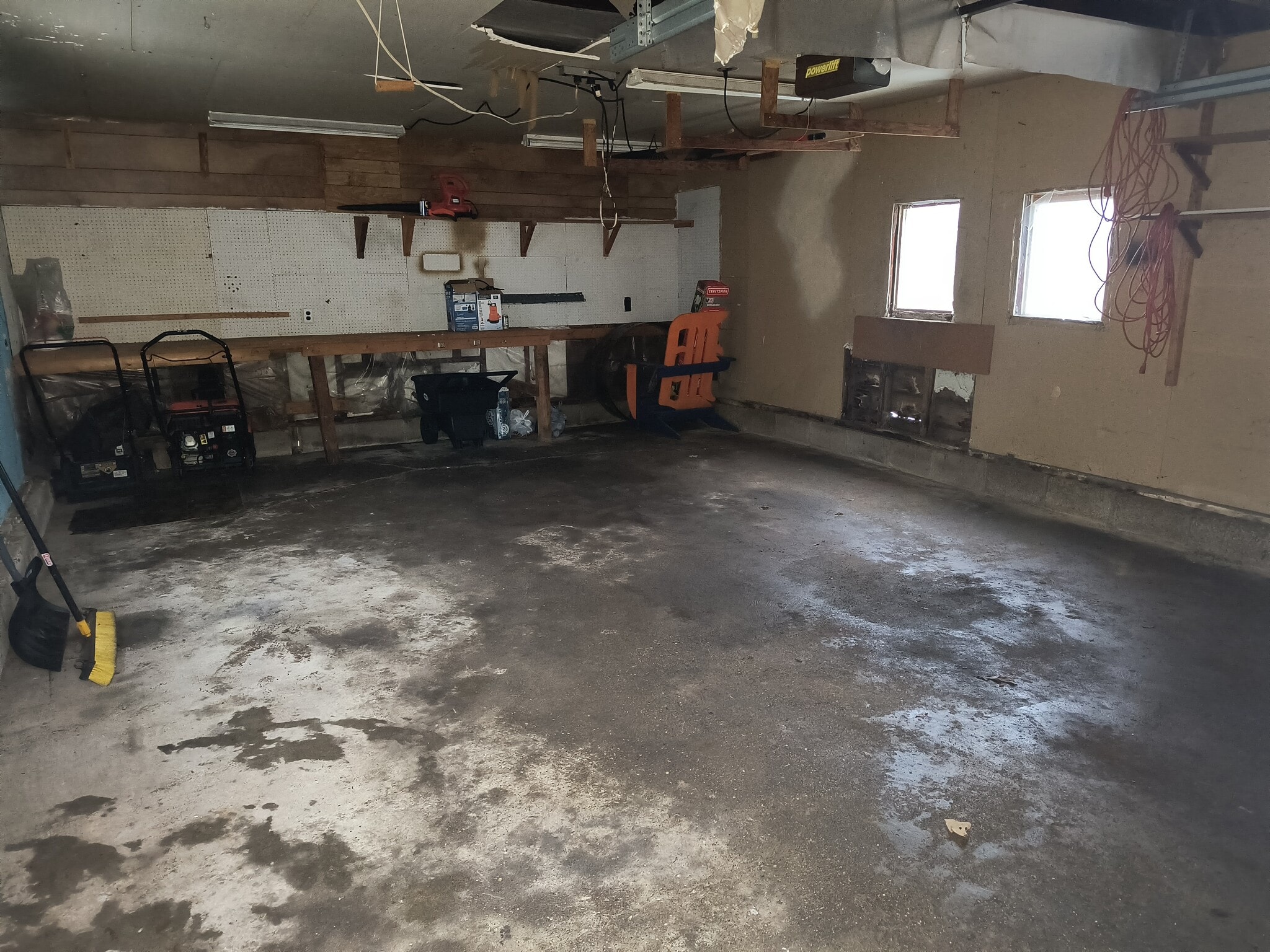 Building Photo - 746 S Wolf Lake Rd