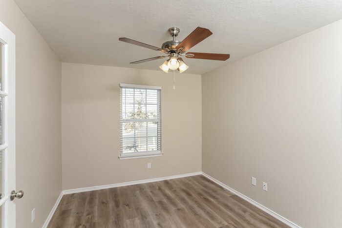 Building Photo - 10418 Castello Cyn