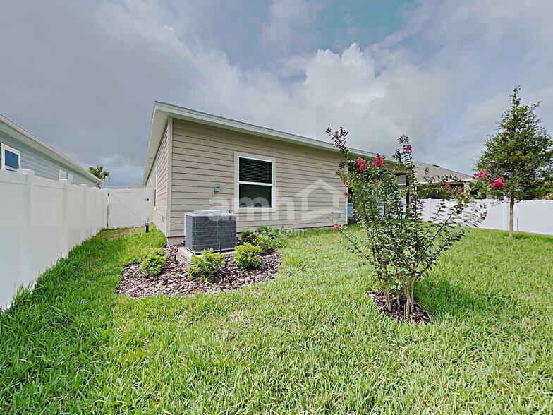 Building Photo - 265 Stone Arbor Ln
