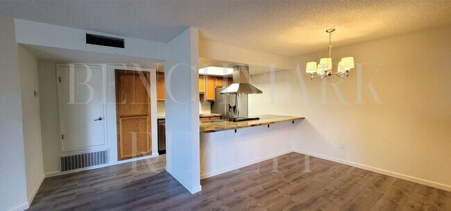 Building Photo - 2845 Idlewild Dr