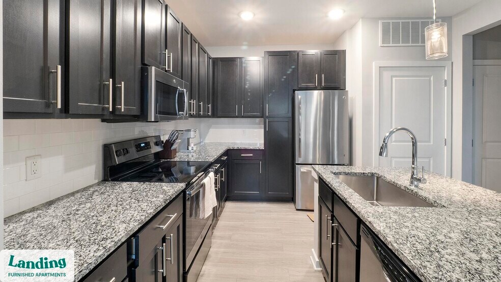 Building Photo - 115 Great Lawn Dr