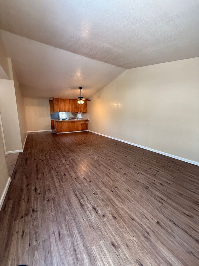 Building Photo - 2816 Windsong Ave