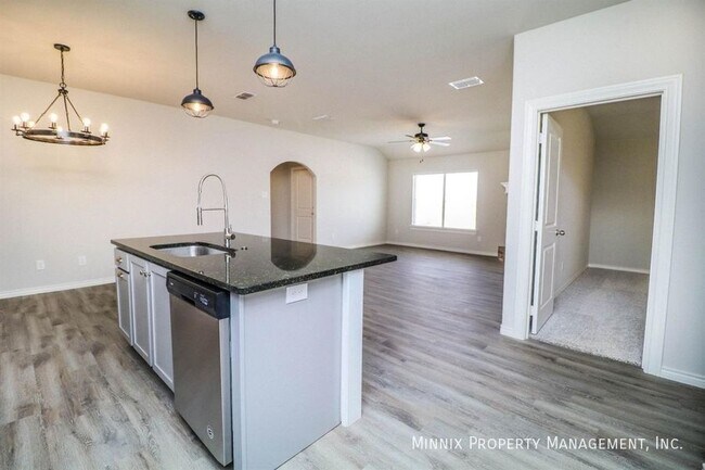 Building Photo - 2525 137th St