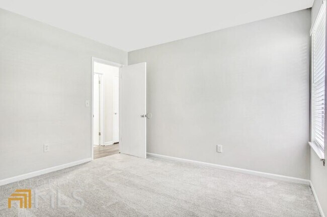 Building Photo - 2312 Leslie Brook Dr
