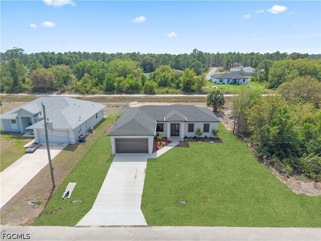 Building Photo - 2705 Darlene Pl