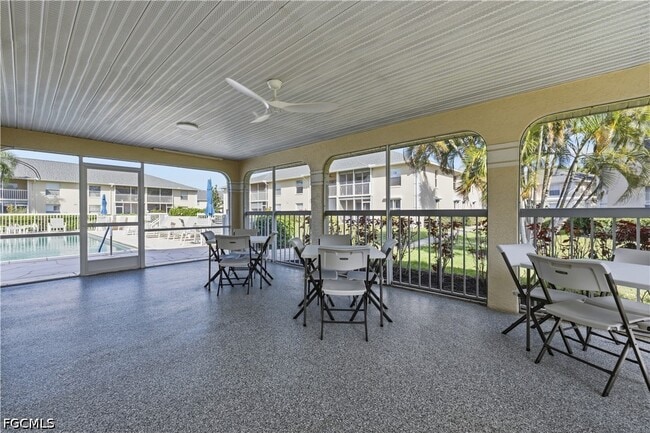 Building Photo - 600 Squire Cir