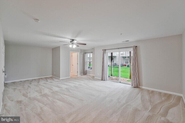 Building Photo - 25218 Briargate Terrace