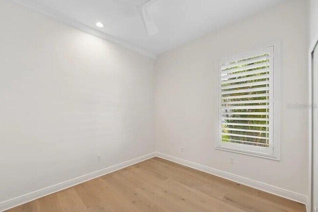 Building Photo - 7346 Edenmore St