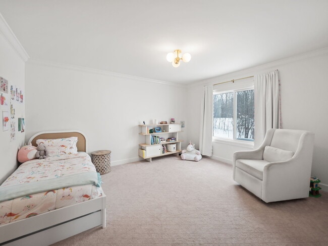 Building Photo - 3250 Chestnut Run Dr