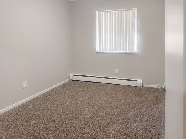 Building Photo - 1605 Bacon Ave