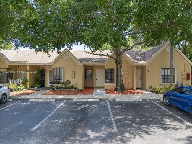 Building Photo - 3639 NW 83rd Ln